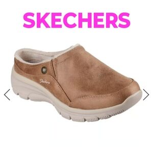 Skechers Relaxed Fit Easy Going Latte 2, Casual Slip-On Shoes Size 7.